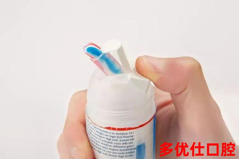 长牙齿口臭怎么回事;长牙齿口臭怎么回事吃什么药