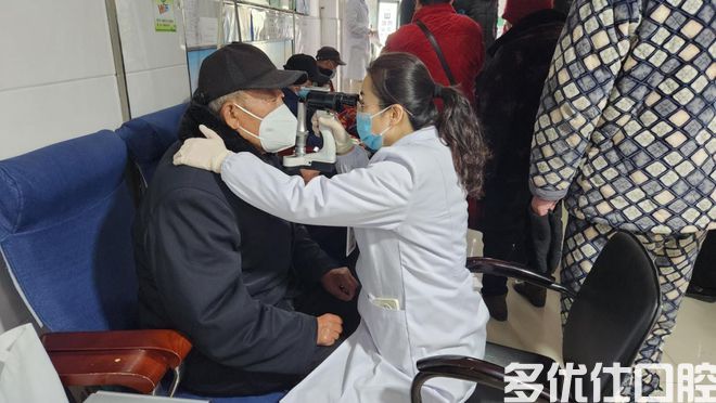 守护健康，从“齿”开始！—市中医医院开展健康口腔社区义诊活动(图3)
