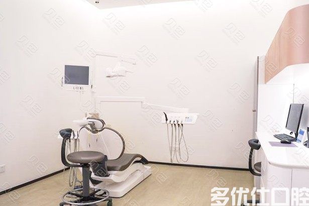 南京牙科医院哪家好？种植牙便宜又好的在南京牙科医院排名中(图1)