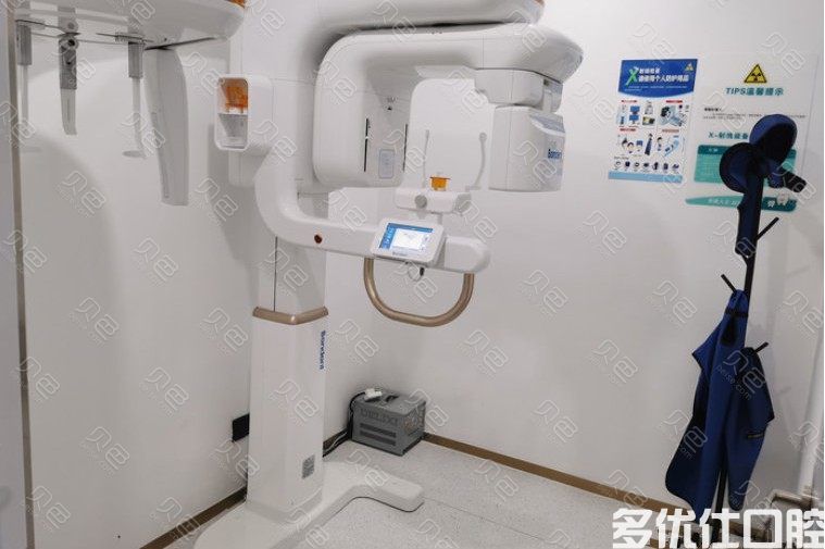 杭州种植牙价格表2023，看单颗/半口/全口种植详细费用(图1)