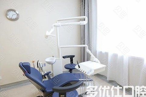 莞大口腔医院是私人还是公li？看牙贵吗？附医院价目表及医生简介(图1)