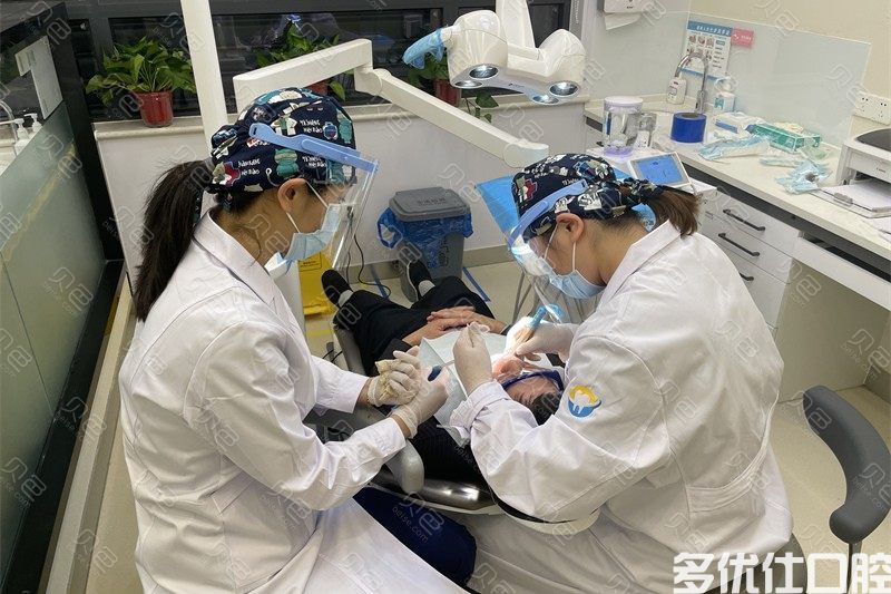 不看西安种植牙排名及价格表,也能get西安种植牙哪里好?多少钱一颗?(图1)