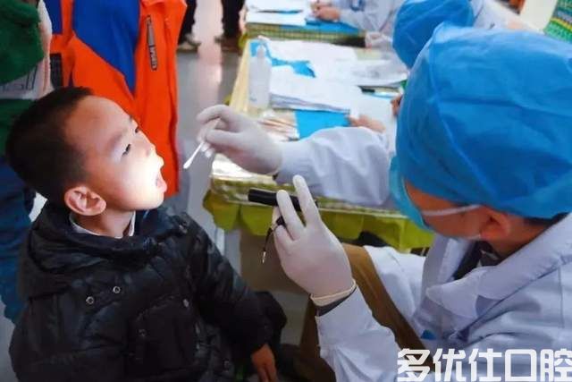 隆回县人民医院开展儿童口腔公益涂氟系列活动(图11)