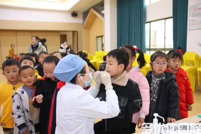 澧县中医医院开展儿童口腔涂氟公益活动(图3)