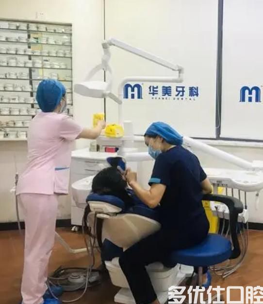 浙江一男孩饮料上瘾牙齿全烂，14岁就戴假牙，碳酸饮料当水喝(图4)