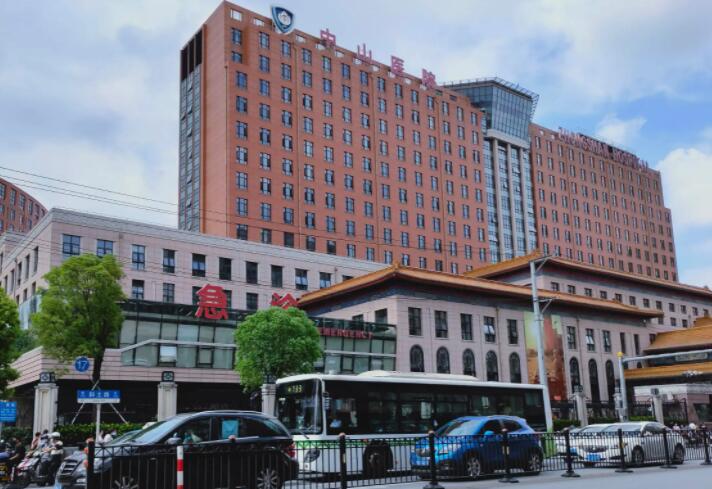 中山一院口腔科和光华口腔哪个好？实力技术、口碑等全方位比较！