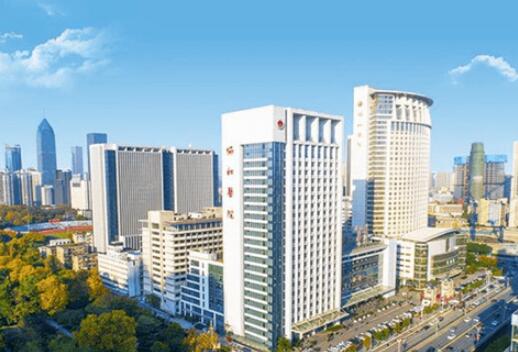 2025武汉烤塑一体冠医院评分前10位(武汉大学附属口腔医院实力派高手！)