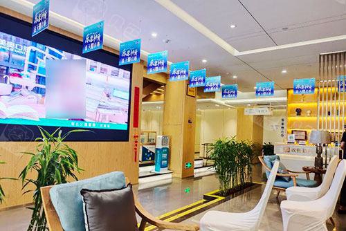 昆明口腔医院收费价目表，2024昆明种植牙3980+镶牙880元一颗(图1)