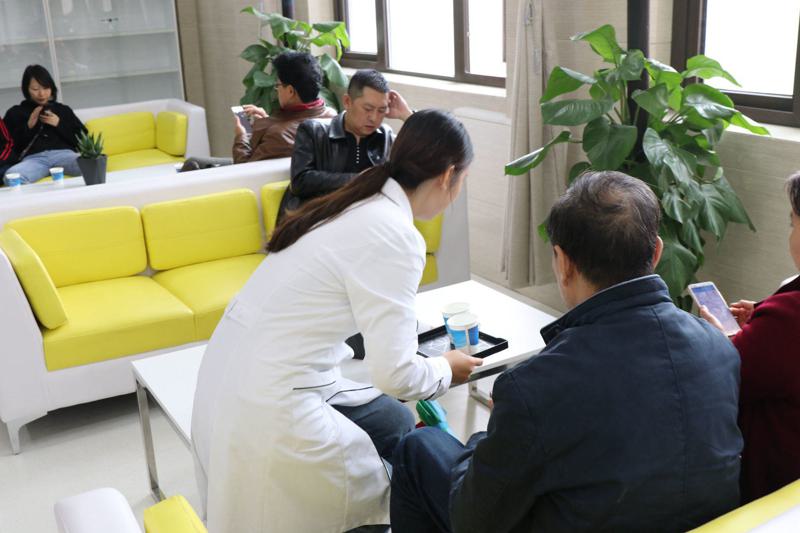 西安中诺口腔医院未央店种牙价格3980元+，地址、预约电话公开(图2)