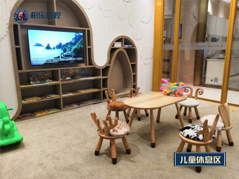 南宁全口种植牙需要多少钱？一般收费在3w-15w起(附医院名单)(图1)